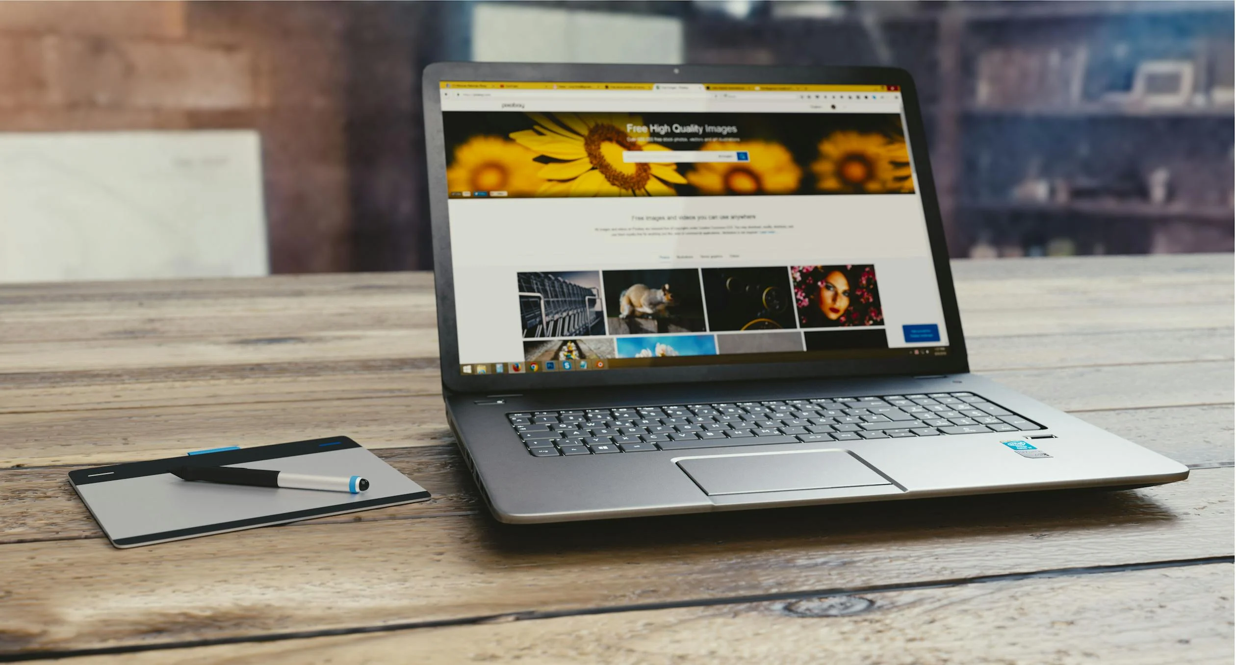 WordPress web tasarım projesinde içerik yönetimi ve mobil sayfa düzeni